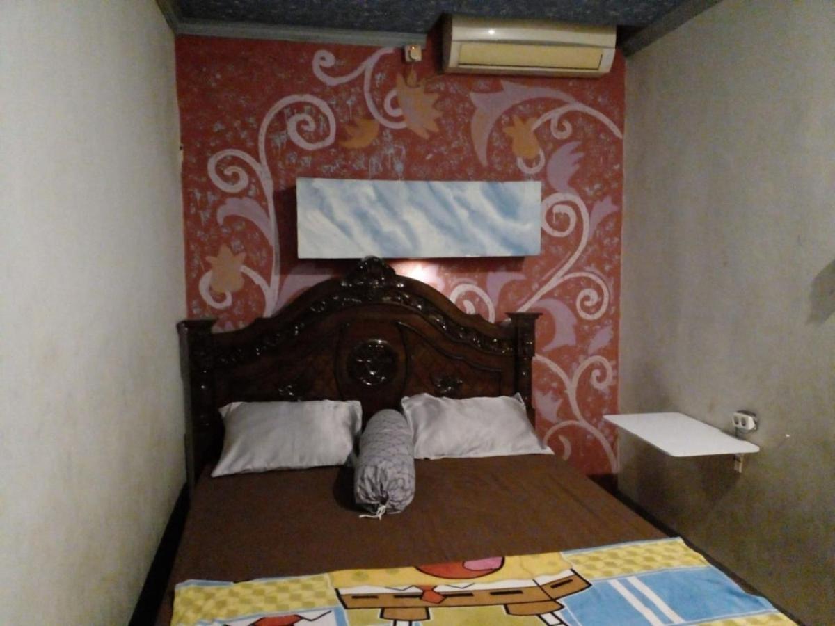 Hotel Alifah 1 Syariah Rawabokor Dua Exterior photo